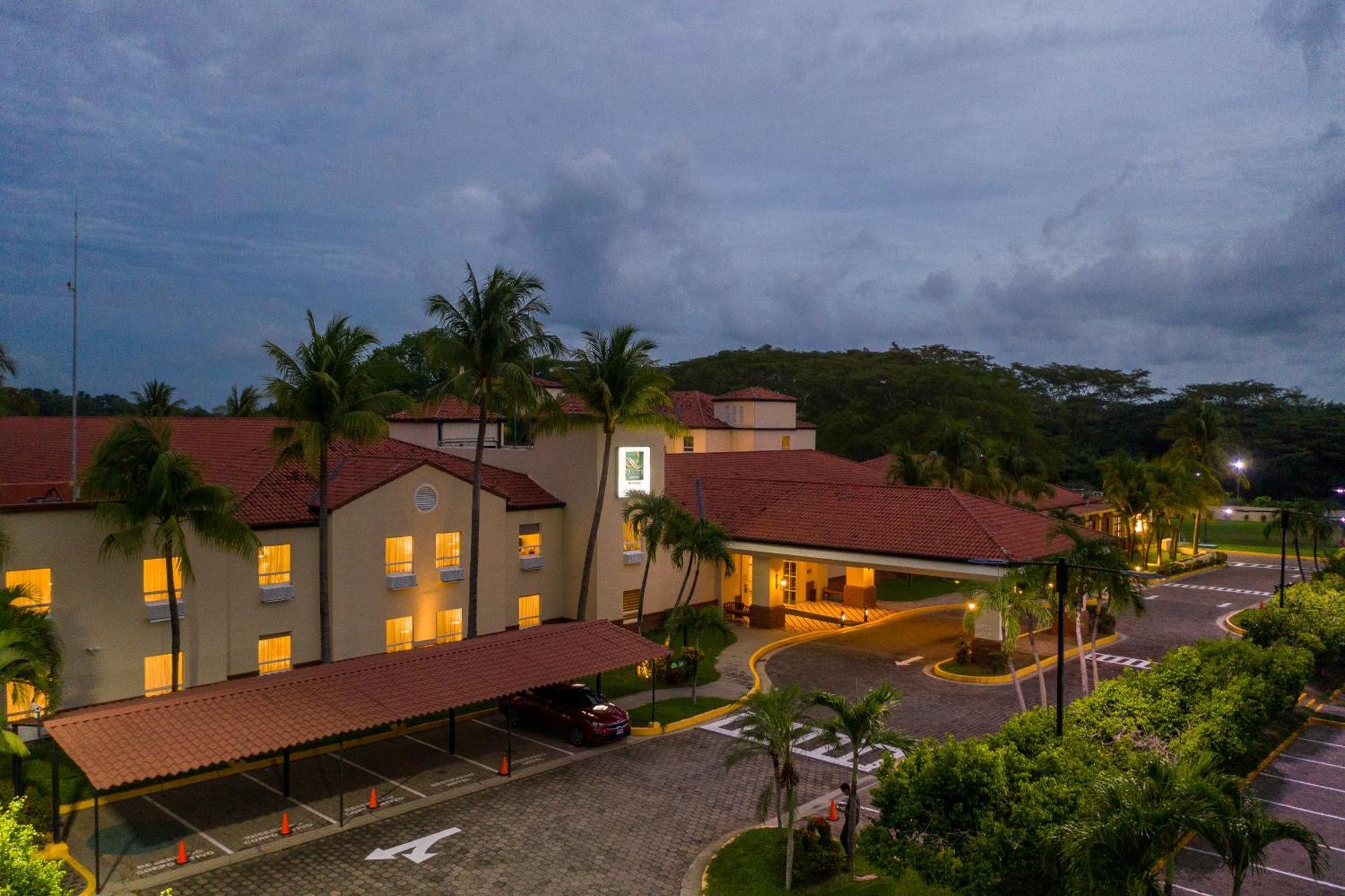 ควอลิตี้ โฮเต็ล เรียล แอโรปัวโต Hotel San Luis ภายนอก รูปภาพ